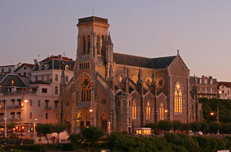 [- Anochece -] Notre Dame, Biarritz, Pays Basque (Francia)