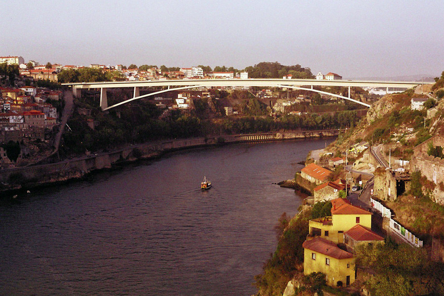 [- Rio arriba -] Ponte Luiz I, Porto (Portugal)