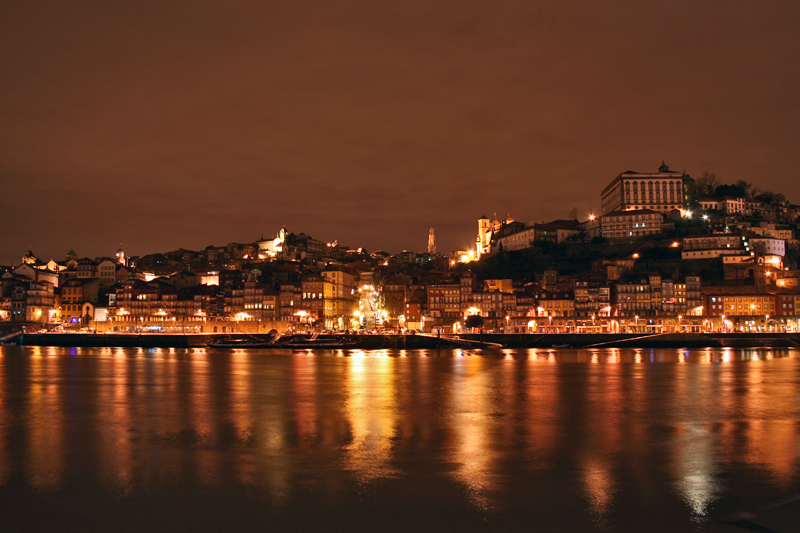 [- Porto á Noite (II) -] Ribeira do Douro, Vila Nova de Gaia (Portugal)