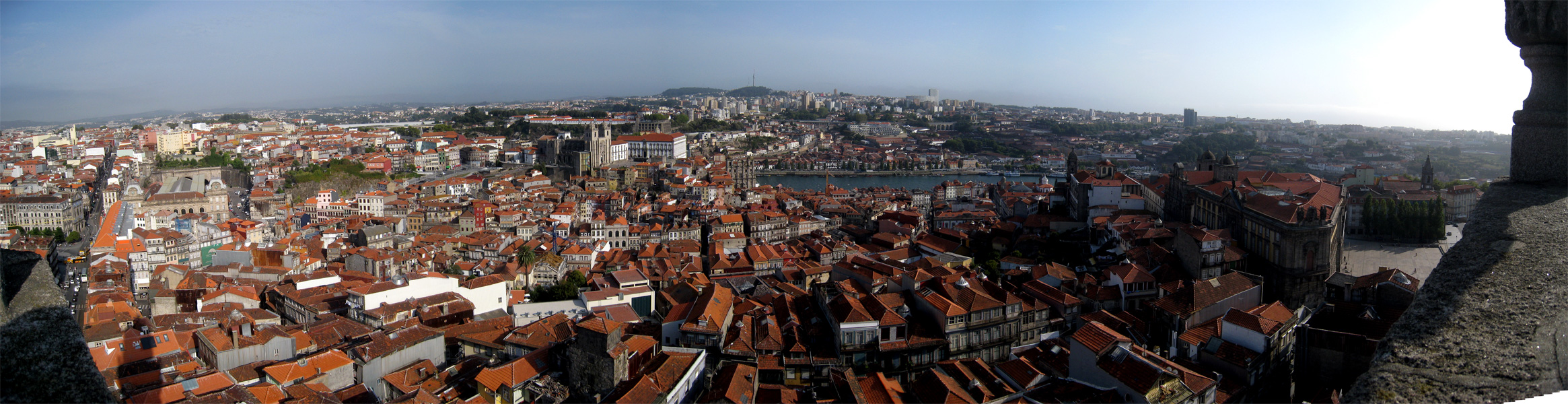 [- Telhados -] Torre dos Clérigos, Porto (Portugal)