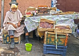 [- Dátiles -] Rue de la Koutoubia, Marrakech مراكش (Marruecos)