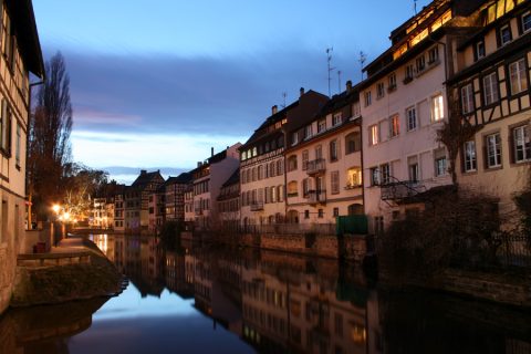 son reflet dans l´eau