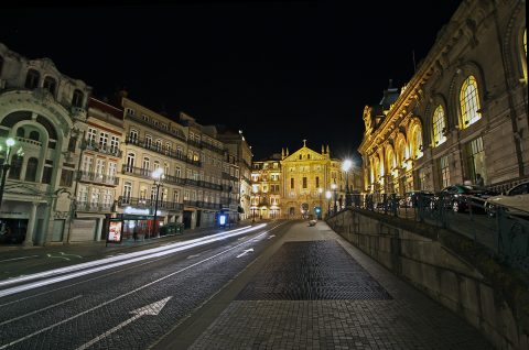 Á noite